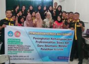 Dosen Akuntansi Politeknik Negeri Padang Berikan Pelatihan di SMK Taruna 1 Padang