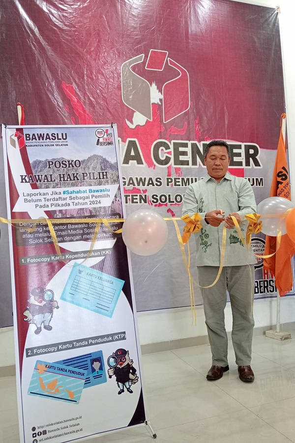Badan Pengawas Pemilu atau Bawaslu Solsel meluncurkan posko Kawal Hak Pilih di Kantor Bawaslu, Jalan Padang Aro – Muara Labuh KM.1, Lekok, Kecamatan Sangir.