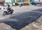 Sebanyak 35 Titik Jalan Berlobang Ditambal PUPR Padang Dalam Satu Bulan Terakhir