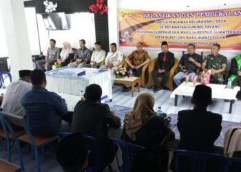 Panwascam Kecamatan Gunung Talang Lantik 8 Pengawas Pemilu Tingkat Kelurahan