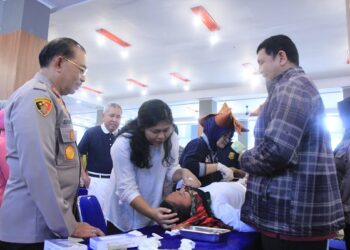 Memperingati HUT Bhayangkara ke-78 Tahun 2024, Polda Sumbar menggelar Bakti Kesehatan (Bakkes) khitanan massal gratis