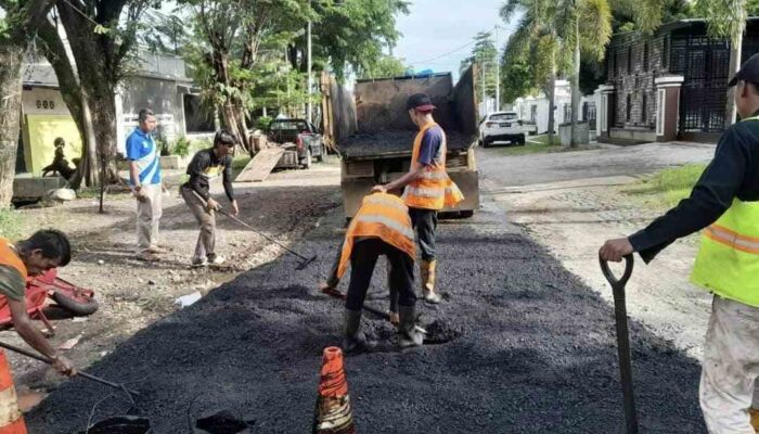 Hingga Mei 2024: 85 Titik Jalan di Padang Telah Ditambal, 20 Titik Jalan Dicor
