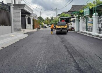 Satu per Satu Jalan Rusak di Kota Padang Kembali Mulus