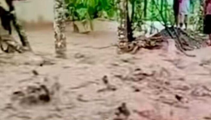 Kapolsek Lintau Buo Utara Pastikan Informasi Banjir Bandang di Medsos Hoax