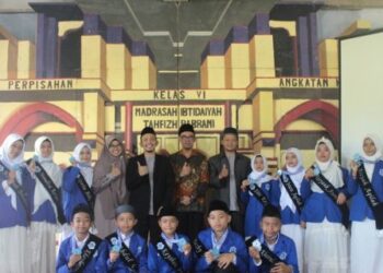 MIS Tahfizh Rabbani Solok Gelar Perpisahan Murid Kelas VI