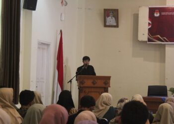 KPU Kabupaten Tanah Datar menggelar bimbingan teknis untuk PPK dan PPS untuk pelaksanaan Pilkada Tanah Datar nanti.