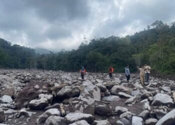 EWS Gunung Marapi akan segera dipasang di beberapa wilayah titik rawan bencana tanah longsor dan galodo di Kabupaten Tanah Datar. 