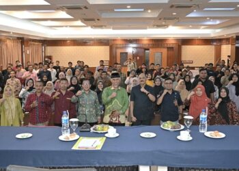 Pemerintah Provinsi Sumatra Barat (Pemprov Sumbar) terus berupaya dalam meningkatkan kesejahteraan masyarakat di sekitar kawasan hutan sosial