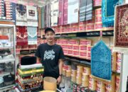 Penjualan Pakaian Muslim di Bukittinggi Sepi Pembeli