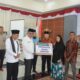Sebanyak 244 penerima zakat (mustahik)menerima bantuan biaya pendidikan dan kesehatan dari melalui program Zakat Kabupaten Agam.