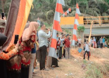 Bupati Sijunjung Resmikan Lubuk Larangan Nagari Kamang