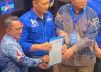 Partai Demokrat resmi mengusung Eka Putra (Demokrat) dan Ahmad Fadly (Gerindra) sebagai Calon Bupati dan Wakil Bupati di Pemilihan Kepala Daerah (Pilkada) Kabupaten Tanah Datar 2024.
