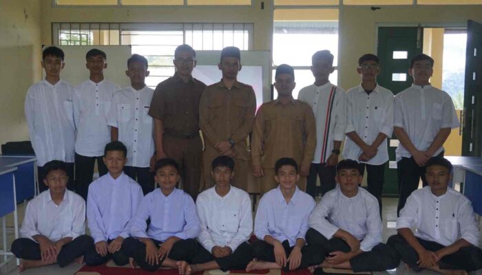 SMA Al Madinah Islamic Boarding School Dibuka, PBM Dimulai