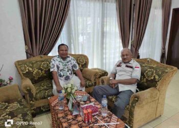 Harian Haluan memberikan dukungan untuk peningkatan kinerja Kejaksaan Negeri Pesisir Selatan, Haluan diterima lansung Kepala Kejari Pesisir Selatan, Muhammad Jafli SH MH, pada Rabu (17/7) diruangan kerjanya di kantor Kepala Kejaksaan Negeri Pesisir Selatan di Kota Painan. IST