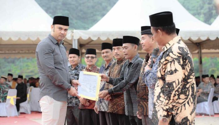 Bupati Letakkan Batu Pertama, Pembangunan Masjid Agung Baitussalam Muaro Takuang Resmi Dimulai