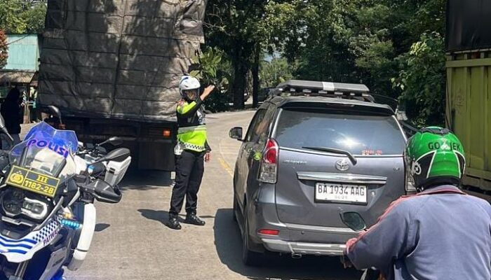 Sering Macet, Satlantas Padang Bentuk Tim Pengurai di Sitinjau Lauik