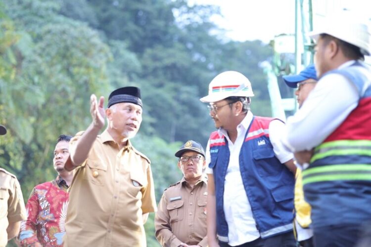 Jalan Lembah Anai