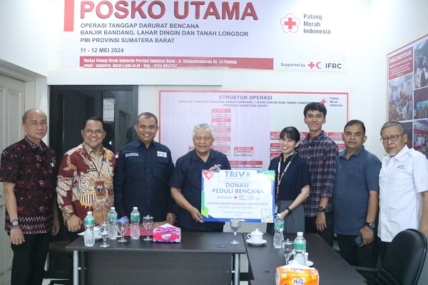 PMI Sumbar masih mengerahkan personel untuk memberikan layanan kemanusiaan kepada para korban terdampak bencana galodo meski telah masuk pada masa transisi darurat.