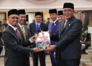 Pelantikan DPRD Sumbar, Irsyad Syafar Jadi Ketua Sementara