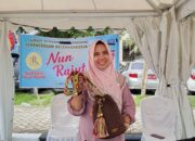 Nun Rajut, Waktu Luang yang Menghasilkan Cuan