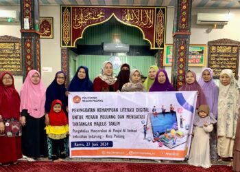 Politeknik Negeri Padang Tingkatkan Literasi Digital Majelis Taklim Masjid Al Ittihaad Indarung
