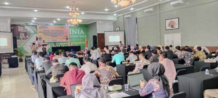 Panwaslu Kecamatan se-Kabupaten Dharmasraya saat mengikuti pelatihan. BADRI.