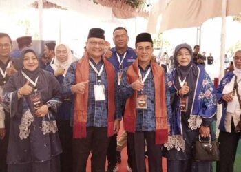 Bawa Visi Bangkit untuk Perubahan, Irwan Fikri-Asra Faber Daftar ke KPU Agam