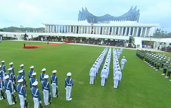 Jokowi memimpin Upacara Peringatan Detik-Detik Proklamasi Kemerdekaan Republik Indonesia ke-79 di Lapangan Upacara Istana Negara IKN