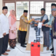 Pemerintah Kabupaten atau Pemkab Agam menyalurkan bantuan penangkapan ikan untuk para nelayan Tanjung Mutiara.