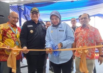 Perumda AM Kota Padang memiliki laboratorium pemeriksaan kualitas air dengan teknologi dalam meningkatkan kualitas layanan kepada masyarakat.