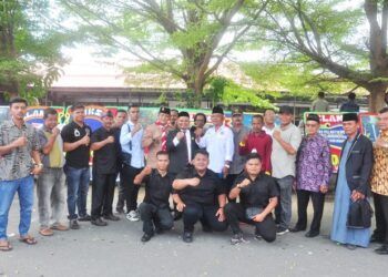 PADANG PARIAMAN, HARIANHALUAN.ID- Putra Nagari Parit Malintang, Alam Syahri, SE dilantik menjadi anggota DPRD Padang Pariaman.