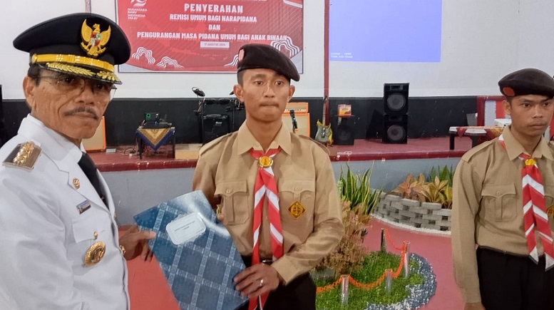 42 penghuni Lapas Pembinaan Khusus Anak (LPKA) Kelas II Payakumbuh mendapatkan pemotongan masa tahanan atau remisi HUT RI