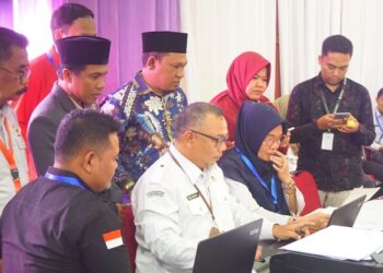 Bawaslu Pasbar melaksanakan pengawasan intensif terhadap pencalonan yang akan maju dalam Pilkada 2024 di KPU,