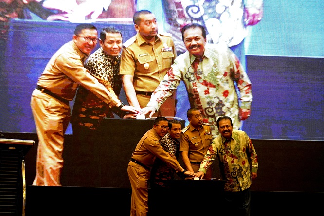 Pemerintah Provinsi Sumatera Barat secara resmi menerbitkan Peraturan Daerah atau Perda Perhutanan Sosial Nomor 1 Tahun 2024