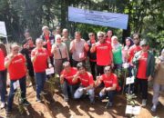 Peduli Kualitas Udara, Infomedia Tanam 1000 Pohon di Kawasan Taman Nasional Gunung Gede Pangrango