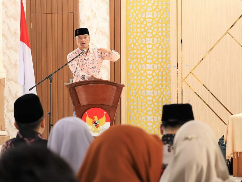 Pemko Pariaman mendukung pelestarian budaya melalui mata pelajaran muatan lokal Bahasa dan Sastra Minangkabau.