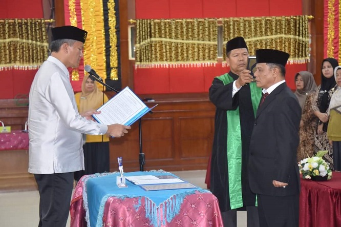 Pemerintah Kota Pariaman lantik  Yaminu Rizal sebagai Penjabat Sekretaris Daerah atau Pj Sekda Kota Pariaman, Jumat (13/9)