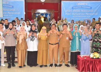 Peringatan Hari Anak dan Hari Keluarga Nasional menjadi momentum bagi Pemerintah Kota Pariaman berkomitmen memberantas kasus-kasus kekerasan