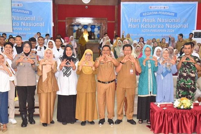 Peringatan Hari Anak dan Hari Keluarga Nasional menjadi momentum bagi Pemerintah Kota Pariaman berkomitmen memberantas kasus-kasus kekerasan