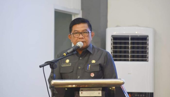 Besok! Warga Padang Diimbau Kibarkan Bendera Merah Putih