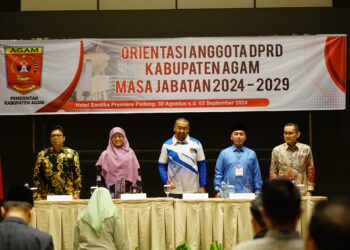Setelah Dilantik, 45 Anggota DPRD Agam yang Baru Diberi Pembekalan