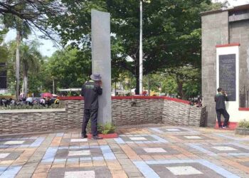 Pemko Padang Percantik Tugu Gempa