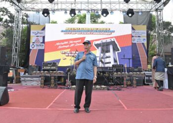 Hadiri Reuni Alumni SMAN 1 Bukittinggi, Gubernur Tegaskan Bimbingan Alumni Diperlukan