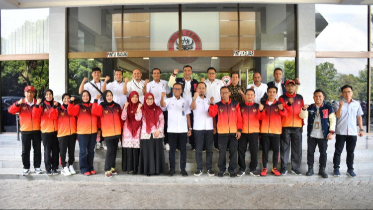 PT Semen Padang resmi melepas 14 atlet untuk berlaga di ajang PON 2024  Aceh-Sumut pada 8-20 September 2024.