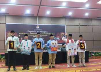 KPU mulai menyusun konsep debat publik pasangan peserta Pilkada Kota Padang. Salah satunya rencana debat publik yang akan digelar dua kali.