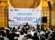 Tabligh Akbar PT Semen Padang Hadirkan Ustadz Syafiq Riza Basalamah