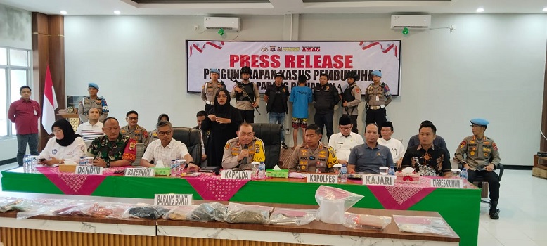 Kepolisian mengungkap motif tersangka Indra Septiawan melakukan perkosaan dan pembunuhan terhadap terhadap NKS seorang gadis penjual gorengan