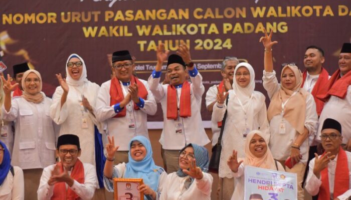 Hendri Septa Jawab Program yang Disinggung Calon Wali Kota Padang: Semua Sudah Kami Kerjakan, Melampaui Target dalam Waktu 2,5 Tahun