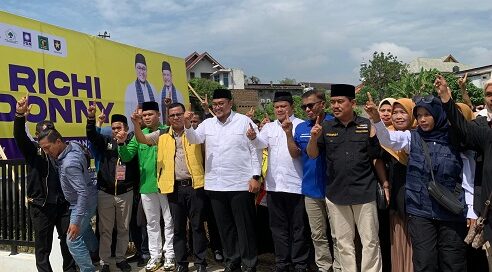 Pasangan Bupati Tanah Datar Richi Aprian dan Donny Kartson membawa semangat perubahan serta semangat jalan baik untuk masyarakat.