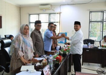 Menyusul telah selesainya pelantikan pimpinan definitif, DPRD Kota Solok langsung melakukan musyawarah untuk menetapkan agenda kedewanan.